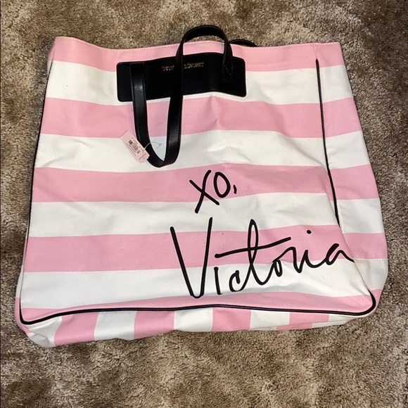 Victoria's Secret Handbags - Victoria’s Secret tote